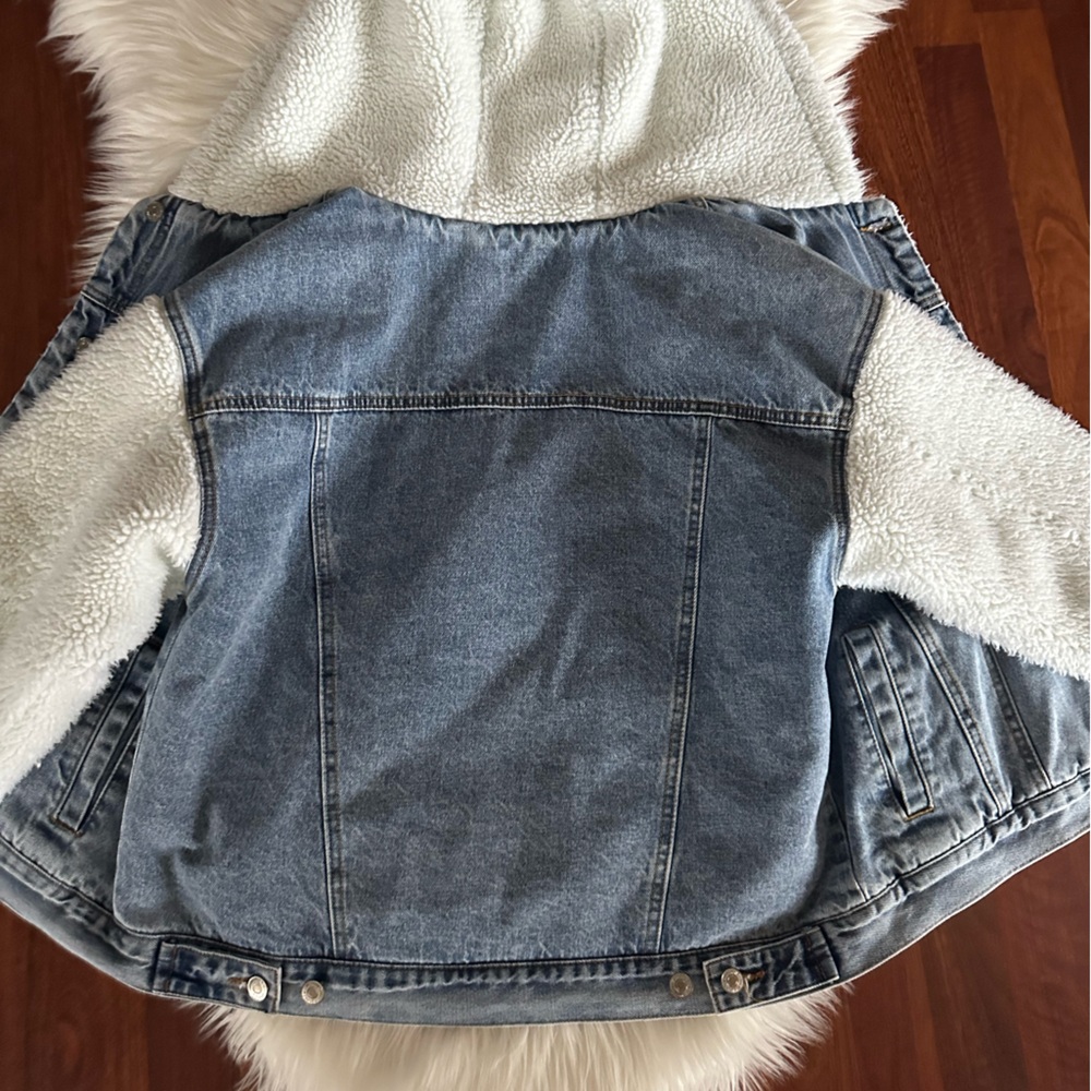 Hooded Denim Jacket - Picture 8 of 11